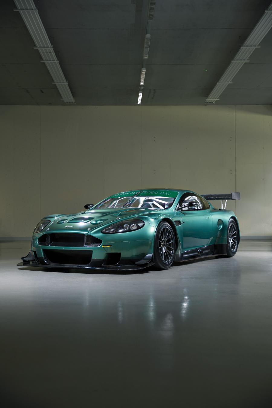  Aston Martin DBR9 2005 года  (фото 1 из 60)